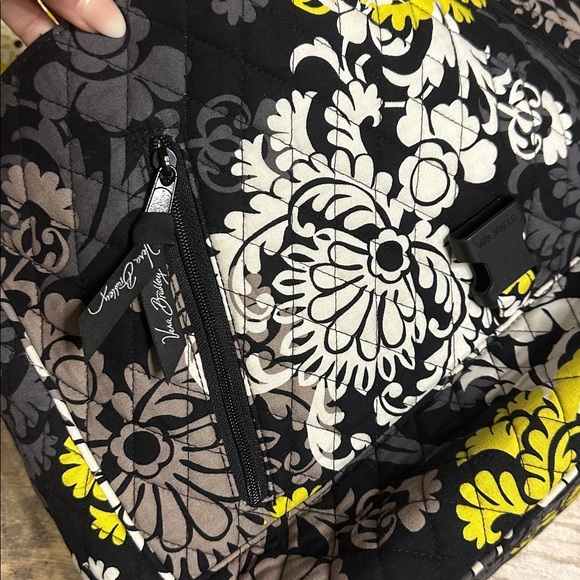 VERA BRADLEY “Baroque” (Retired 2010) Quilted Messenger Bag - Picture 3 of 6